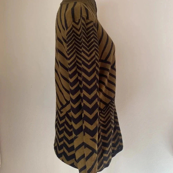 Striped Women's Cardigan Sweater - Black and Brown - Picture 2 of 10